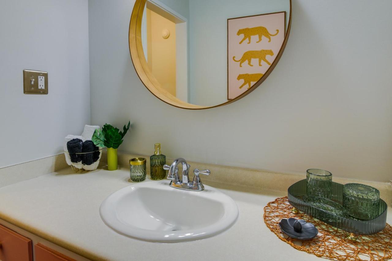 Historic Memphis Condo Walk To Beale Street! Bagian luar foto
