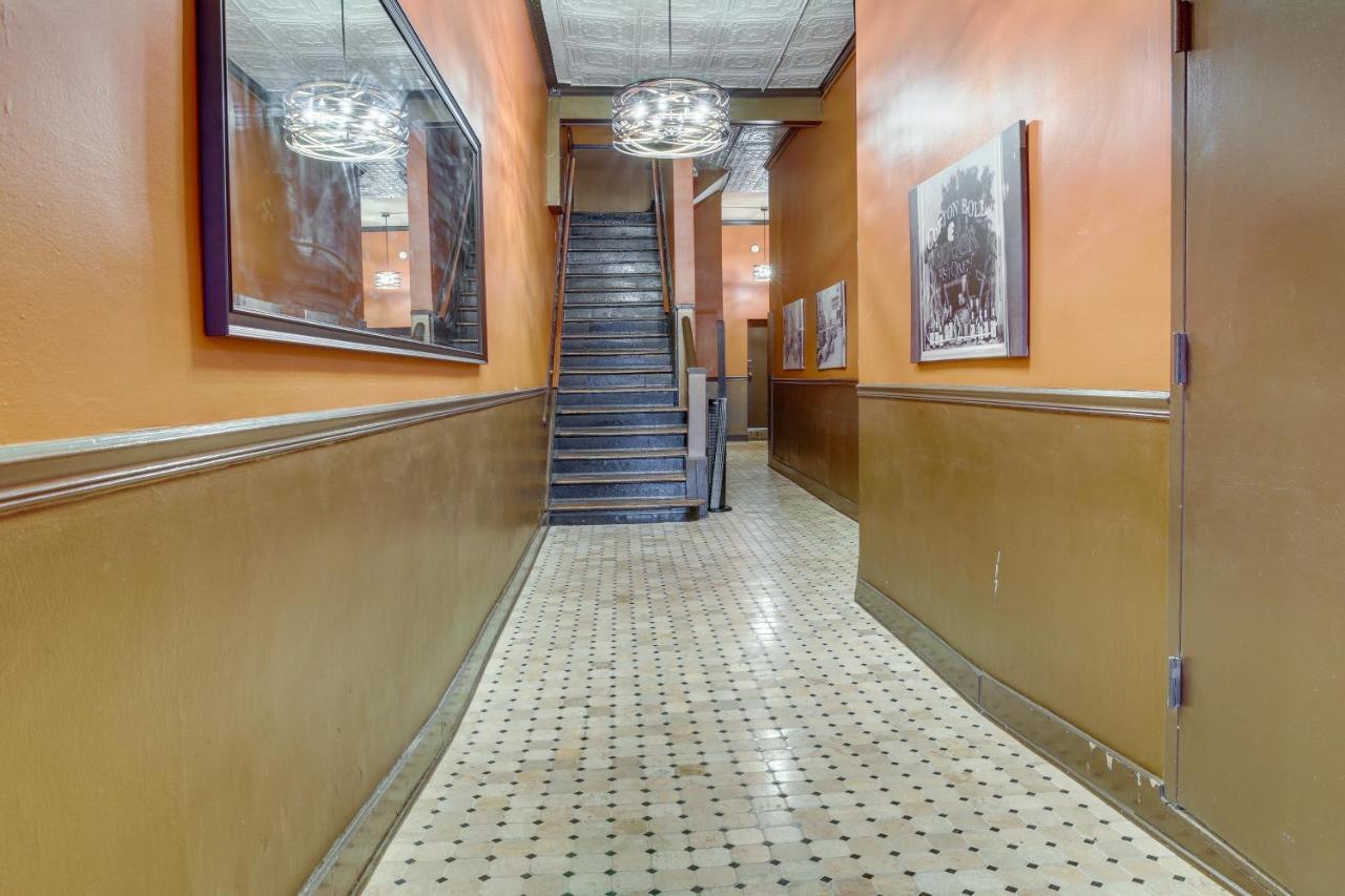 Historic Memphis Condo Walk To Beale Street! Bagian luar foto